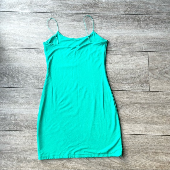 Aritzia Wilfred Free TINY DRESS in Green - Picture 13 of 15